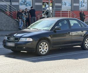 Jastrzębia. 2-letnie dziecko wpadło pod samochód