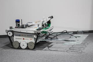 Robot saperski wrocławskich studentów nagrodzony na międzynarodowych zawodach w Chinach