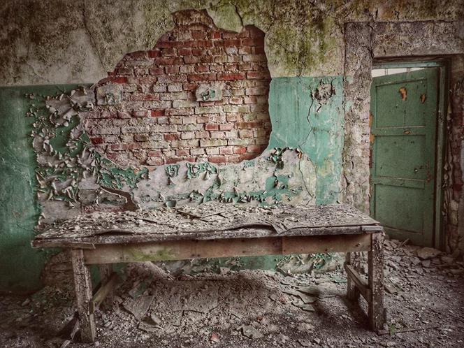 Opuszczona szkoła w Olkuszu robi wrażenie