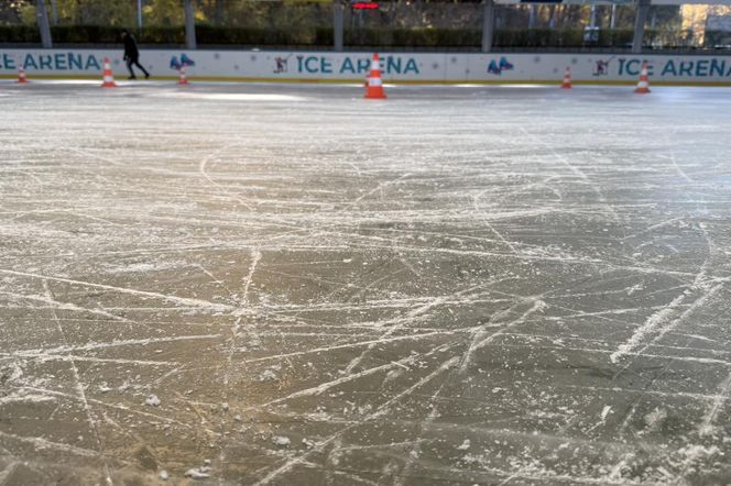 Nowy sezon na lodowisku Słowianki