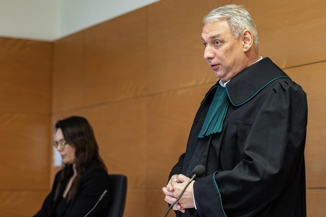 Proces przeciwko prof. Roszkowskiemu, autorze podręcznika do "HiT"