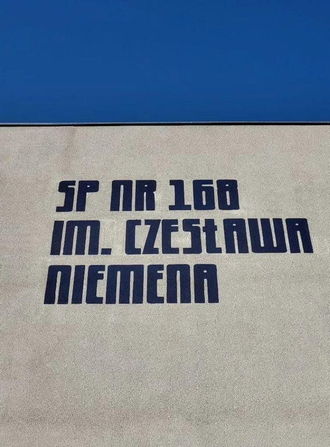 Nowy mural Czesława Niemena na murach Szkoły Podstawowej nr 168 na Saskiej Kępie