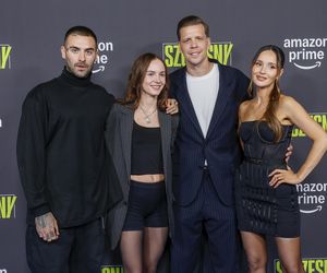 Premiera filmu Szczęsny. Tomasz Kot z synem, brata piłkarza z rodziną i Quebonafide z partnerką [GALERIA]