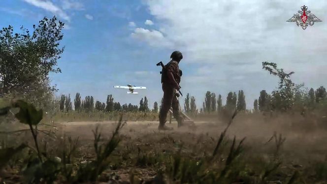 Drony, fenomen współczesnego pola walki...