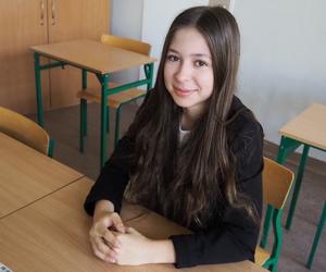 Egzamin ósmoklasisty 2023 w Piekarach Śląskich. Na zdjęciach uczniowie MSP nr 13
