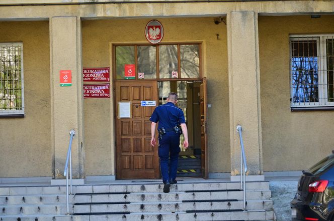 Wypadek miejskiego autobusu w Krakowie. Jest decyzja w sprawie 24-latka. Co mu grozi?