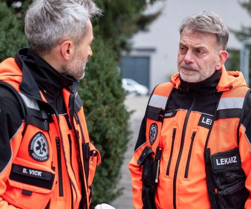 	Na sygnale odc. 705. Wiktor (Wojciech Kuliński), Benio (Hubert Jarczak)