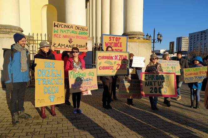 Aktywiści i ratusz przy wspólnym stole. Rozmawiali o wycince drzew na Pradze-Północ