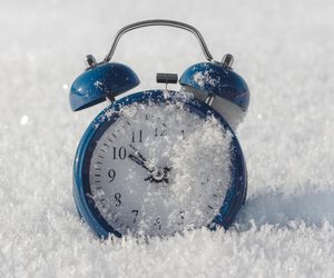 Zegar biologiczny zimą. Jak zima i brak światła wpływają na organizm?