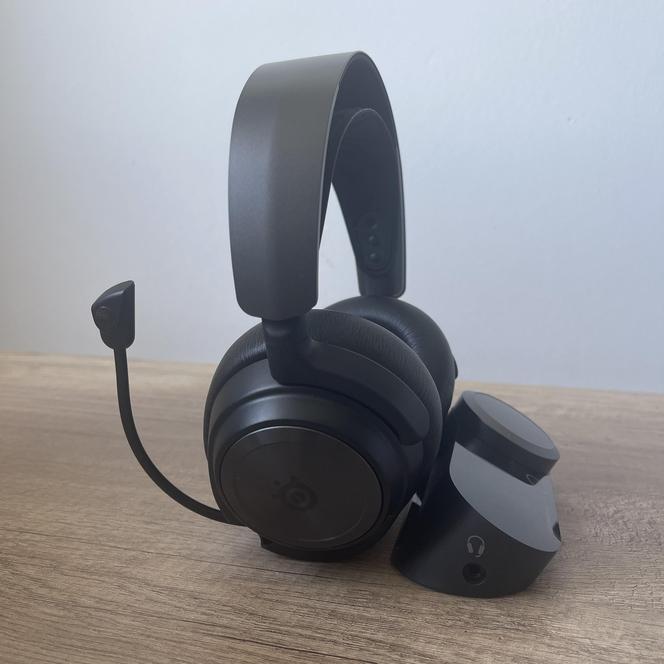 SteelSeries Arctis Nova 