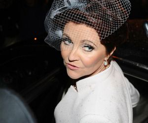 Stylizacje Agaty Dudy i Jolanty Kwaśniewskiej z okazji ślubów ich córek.