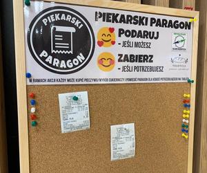 Trwa akcja „Piekarski Paragon w Piekarach Śląskich. Bochenek chleba za paragon odpięty z tablicy