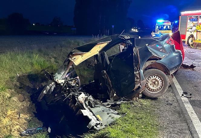 Tragiczny wypadek w Płociczu. Dwóch kierowców nie żyje