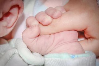 Dramat w Stanach Zjednoczonych. 11-latka urodziła dziecko, aresztowani matka i ojczym