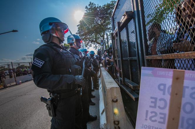 Niemal 70 zatrzymanych po protestach w czasie DNC