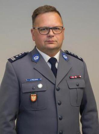 Służba, ale też praca. Ile zarabiają regionalni komendanci policji?