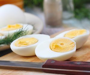 Jajka na miękko czy na twardo? Naukowcy ustalili, które są zdrowsze