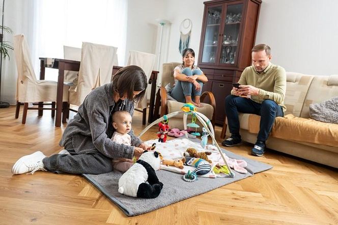 "Pierwsza miłość": Kinga wyznaje Marysi, że nie umie wymazać Janka z życia i chciałaby dać mu szansę...