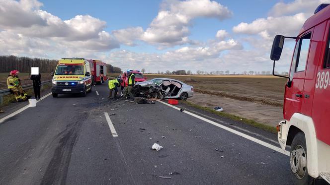 Wypadek na drodze Kąkolewo-Garzyn. Wezwano śmigłowiec