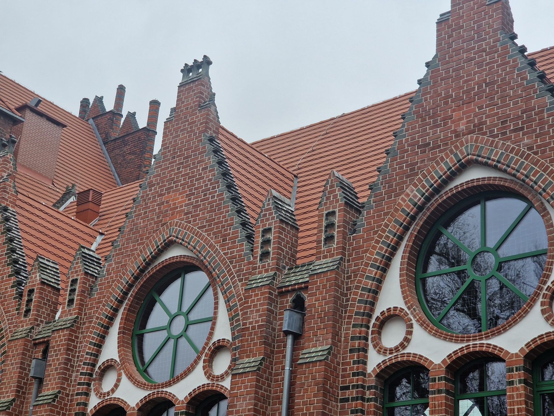 SP nr. 1 w Szczecinie - sala gimnastyczna po renowacji