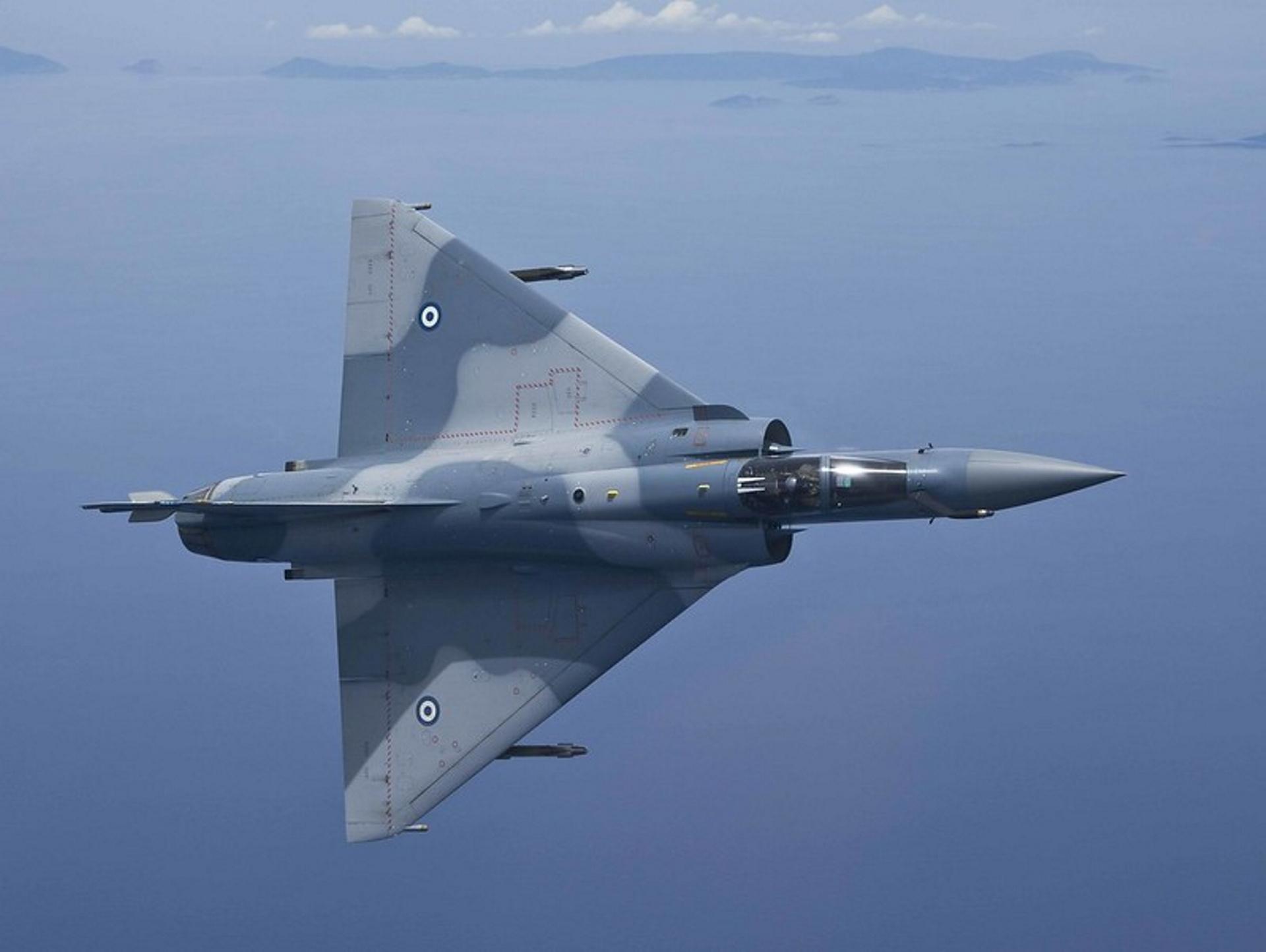 Samolot Mirage 2000