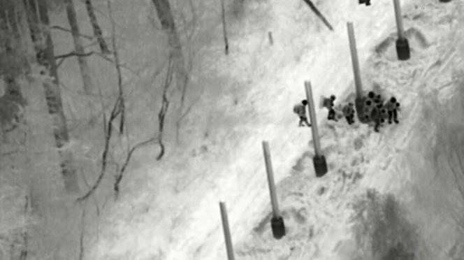 Petardami i kamieniami w patrole: Na granicy z Białorusią wciąż niebezpiecznie [WIDEO]