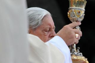 Kardynał Józef Glemp wygrał z nałogiem