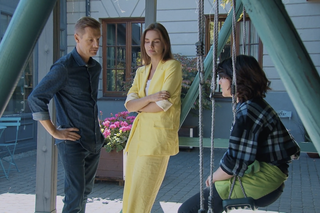 M jak miłość, odcinek 1697: Paweł (Rafał Mroczek), Franka (Dominika Kachlik), Basia (Gabriela Raczyńska)