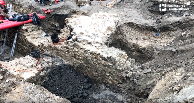 Odkrycia archeologiczne na ul. Krakowskiej. Zobacz, co znaleziono!