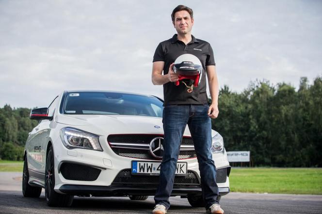 Marcin Dorociński w Mercedesach AMG