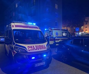 Warszawa. Zaatakował policjantów maczetą, padły strzały. Trzy osoby ranne na Mokotowie