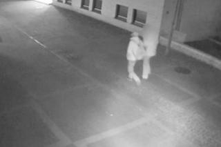 Sprawca brutalnego gwałtu w Pile skazany na dożywocie. Drugi wciąż poszukiwany