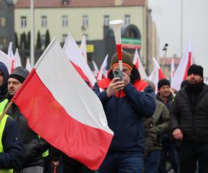 Protest rolników 20 marca w Lublinie. Przeszli ulicami miasta pod LUW