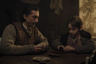 Gra z Cieniem, odcinek 7. Cygan Mundek (Marcin Pempuś), Pawełek (Iwan Małachow)