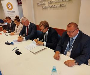 Stare Ople w Siedleckim WORD-zie zostaną wymienione na nowe auta marki Suzuki Swift