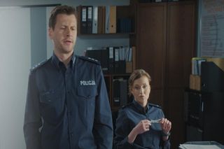 M jak miłość, odc. 1878. Natalka (Dominika Suchecka), Adam Karski (Patryk Szwichtenberg)