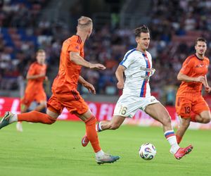 Górnik Zabrze - Termalica Nieciecza. Niesamowita atmosfera na Arenie Zabrze! Kibice Górnika dopingują swoją drużynę
