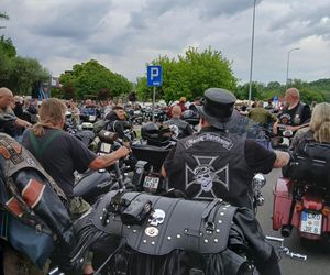 Lśniące maszyny i ryk silników. Do Bydgoszczy przyjechało kilka tysięcy harleyowców