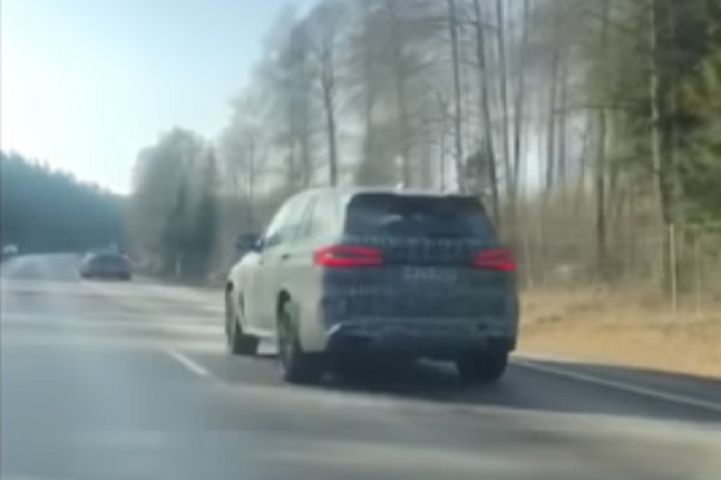 BMW M8 Cabrio i BMW X5 M przyłapane na publicznych drogach