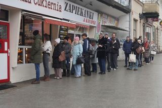 Tłusty Czwartek w Olsztynie. Długie kolejki do cukierni. Jakie pączki olsztynianie wybierają najczęściej?