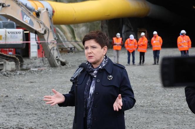 Premier zadowolona z postępów prac przy budowie Zakopianki