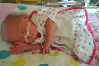 6-letnia Zosia z Tychów potrzebuje pomocy internautów, żeby stanąć na nogi 