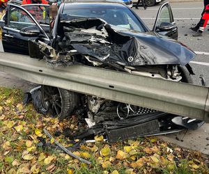 Kluczowa droga w Warszawie zablokowana. Poważny wypadek na Wisłostradzie