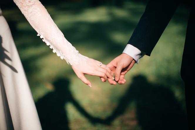 Śluby w 2021 roku. Wirtualne targi to jeden z pomysłów na ratowanie branży weselnej