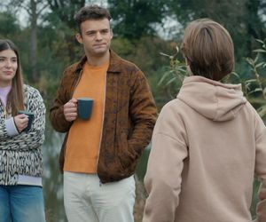 Barwy szczęścia, odcinek 3149: Emil (Artem Malaszczuk), Agata (Natalia Zambrzycka), Ignacy (Olaf Staszkiewicz) 