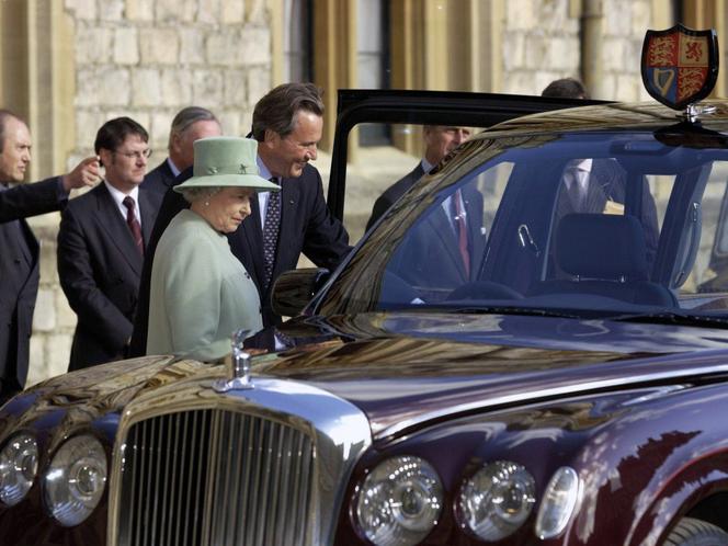 Bentley State Limousine