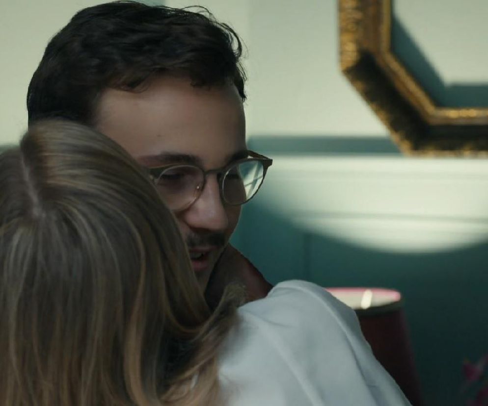 Barwy szczęścia odcinek 3018. Kajtek (Jakub Dmochowski), Ida (Joanna Pocica)