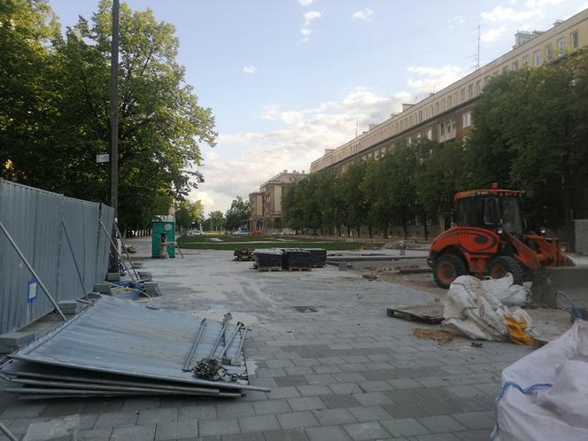 Kraków. Aleja Róż wkrótce w pełni zakwitnie! Prace remontowe są na finiszu