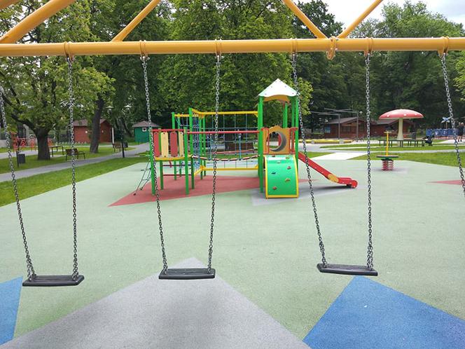 Plac zabaw w Parku Strzeleckim w Tarnowie