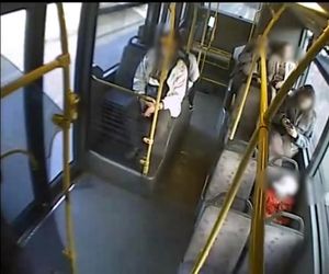 Wrocław. 3-latek sam podróżował komunikacją miejską. Pomógł mu kierowca autobusu [ZDJĘCIA].